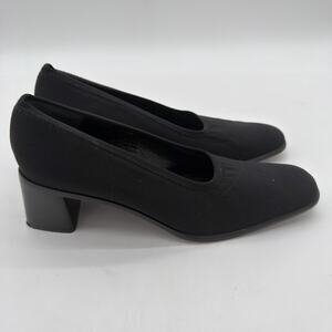 Vintage DKNY 90s Block Heel Made in Spain Fabric Minimalist Pumps 8.5